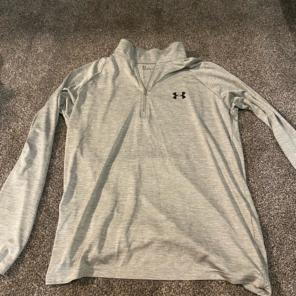 Mens large UA pullover